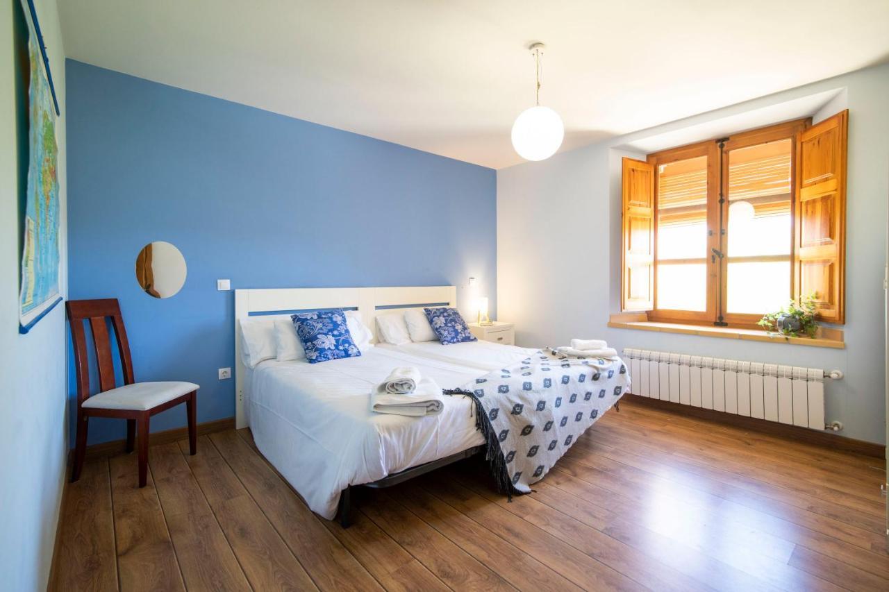 Apartamentos Ribera Del Duero Las Escuelas Vadocondes Kültér fotó