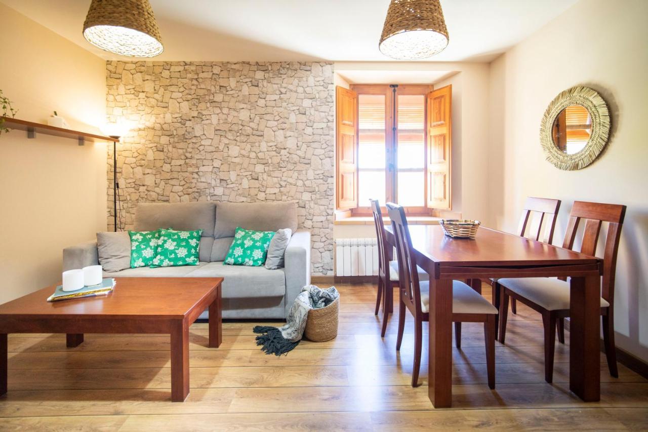 Apartamentos Ribera Del Duero Las Escuelas Vadocondes Kültér fotó
